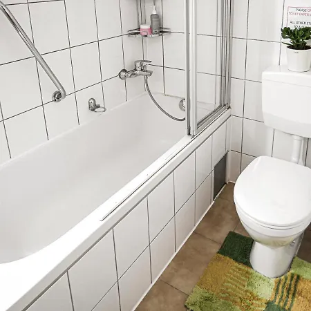 Gemuetliche Mit Geteiltem Bad, Kueche Und Garten Ubytování v soukromí