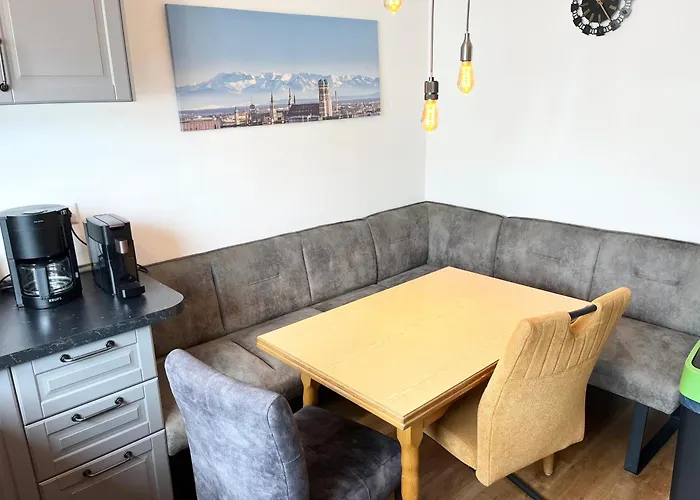 Gemuetliche Mit Geteiltem Bad, Kueche Und Garten Accommodatie bij particulieren