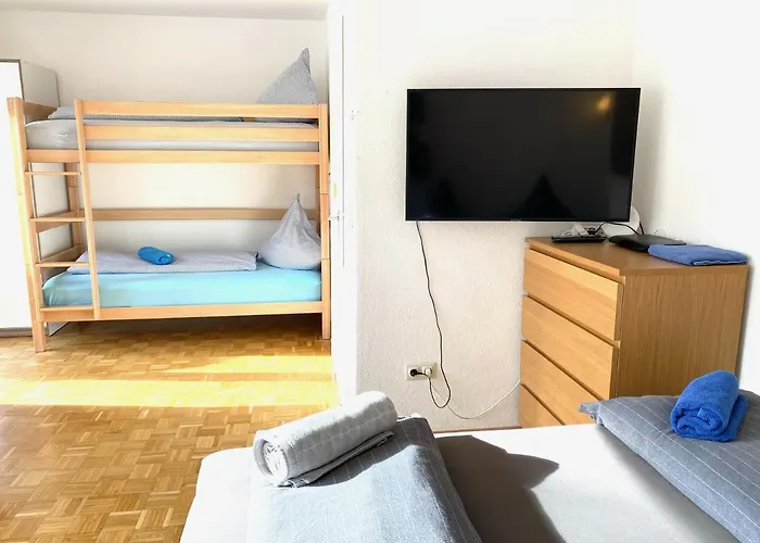 Gemuetliche Mit Geteiltem Bad, Kueche Und Garten *