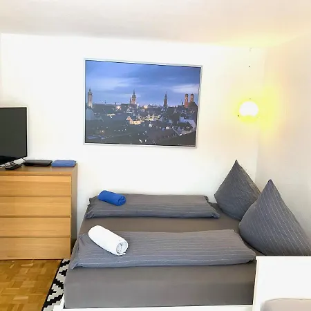 Проживание в семье Gemuetliche Mit Geteiltem Bad, Kueche Und Garten